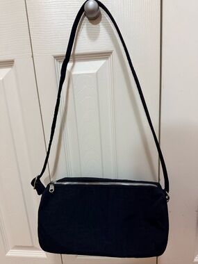 BAGGU Nylon Shoulder Bag in Black